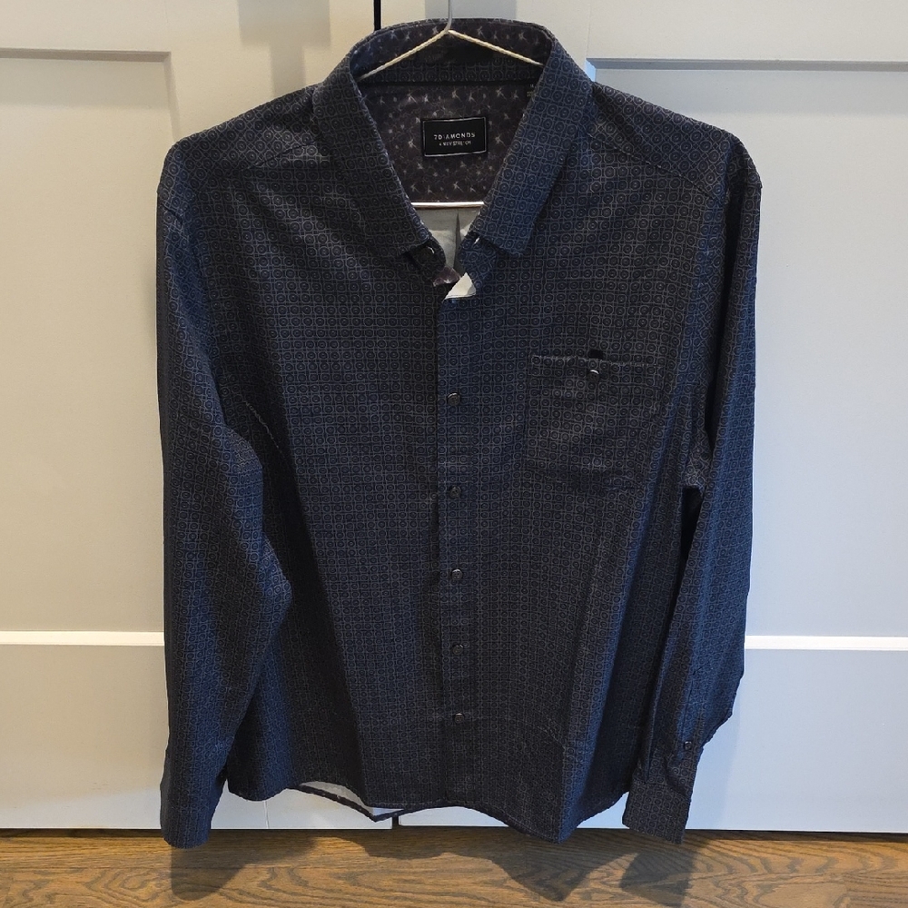 7 Diamonds Long Sleeve Button Down Shirt